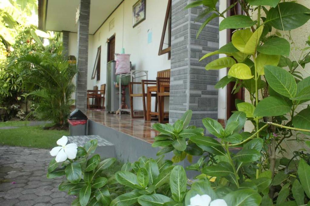 Twins Homestay Canggu Exteriör bild