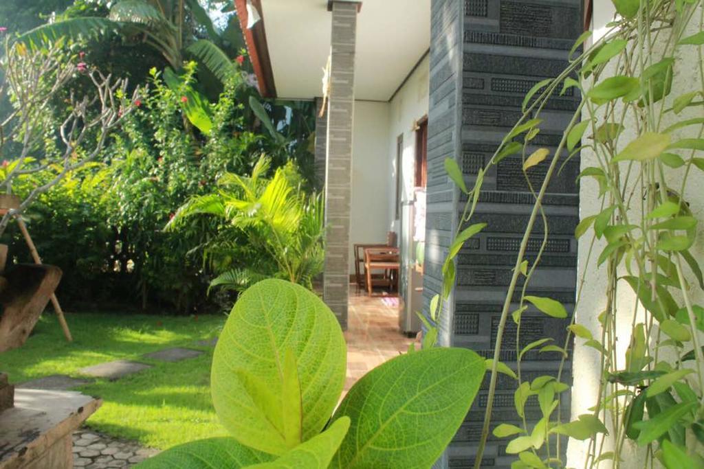 Twins Homestay Canggu Exteriör bild