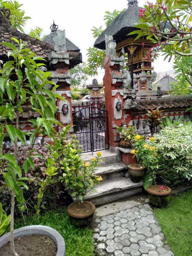 Twins Homestay Canggu Exteriör bild